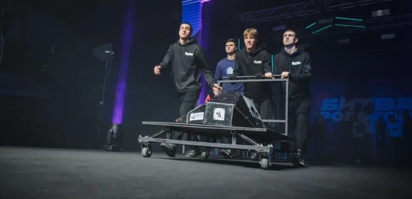 Белгородская команда представила робота «Носорог» для участия в «Битве роботов»